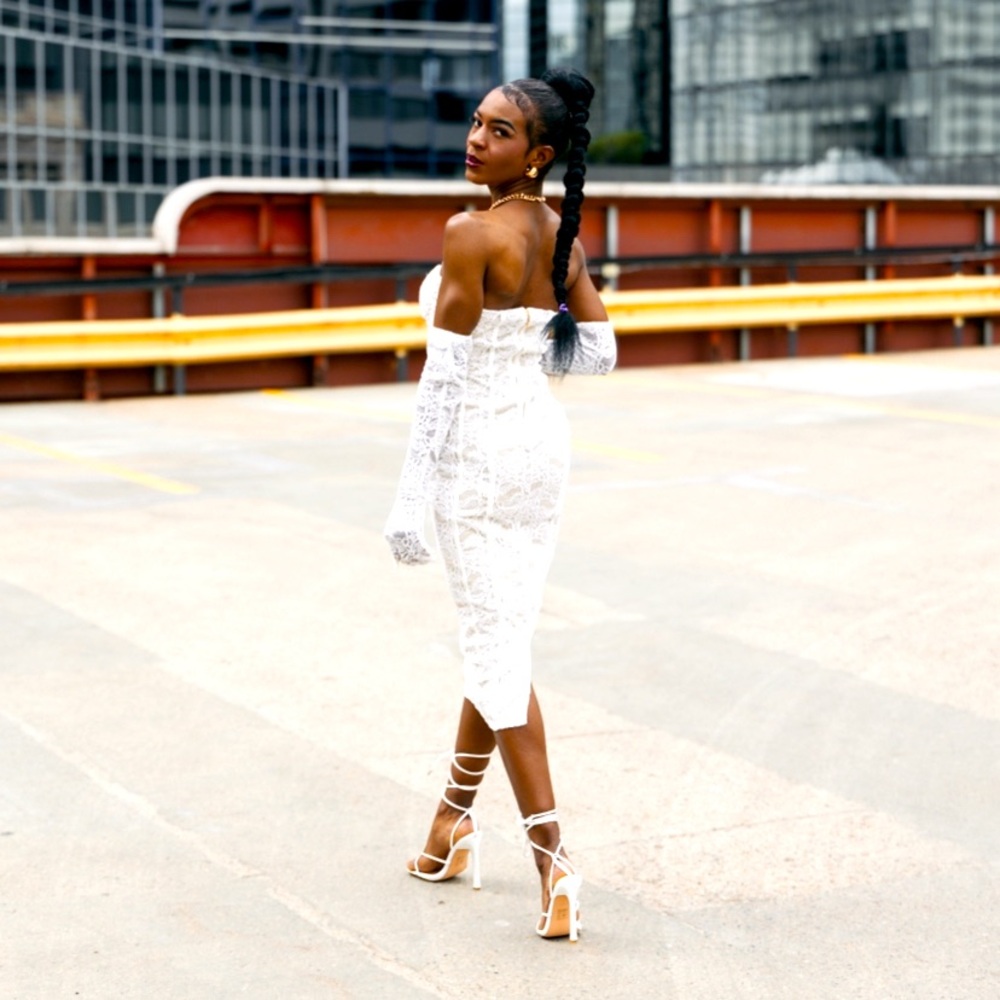 Love With A Glove Midi Dress - White